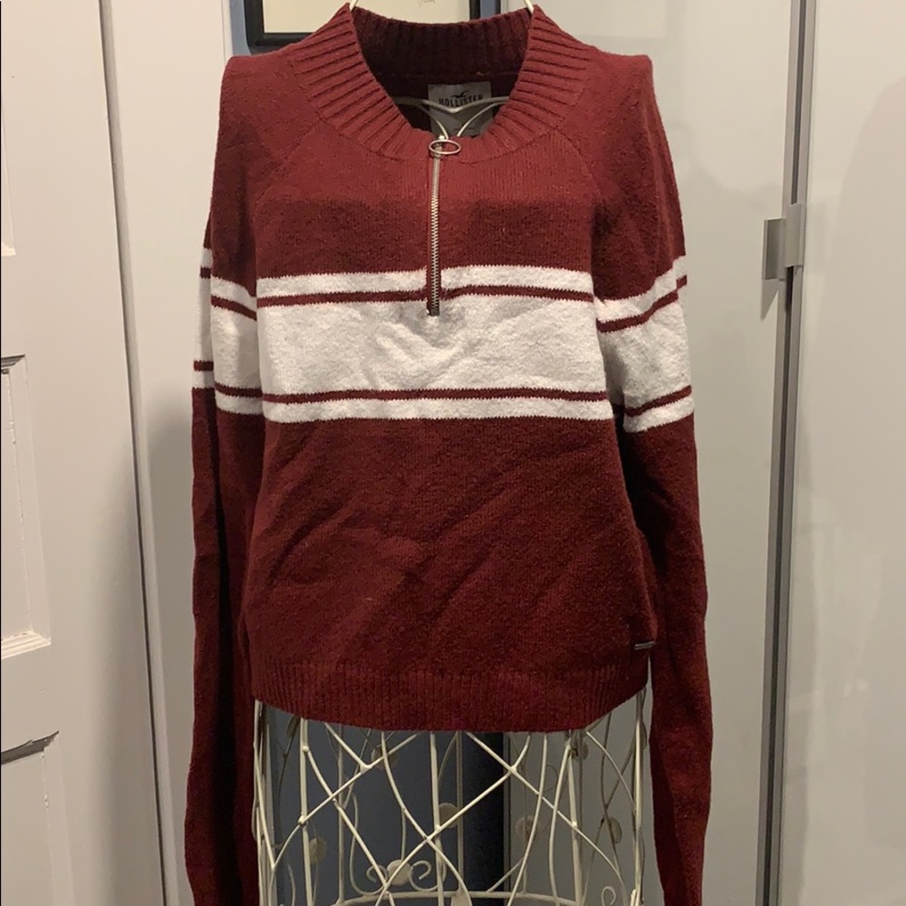 Hollister sweater with mock neck large